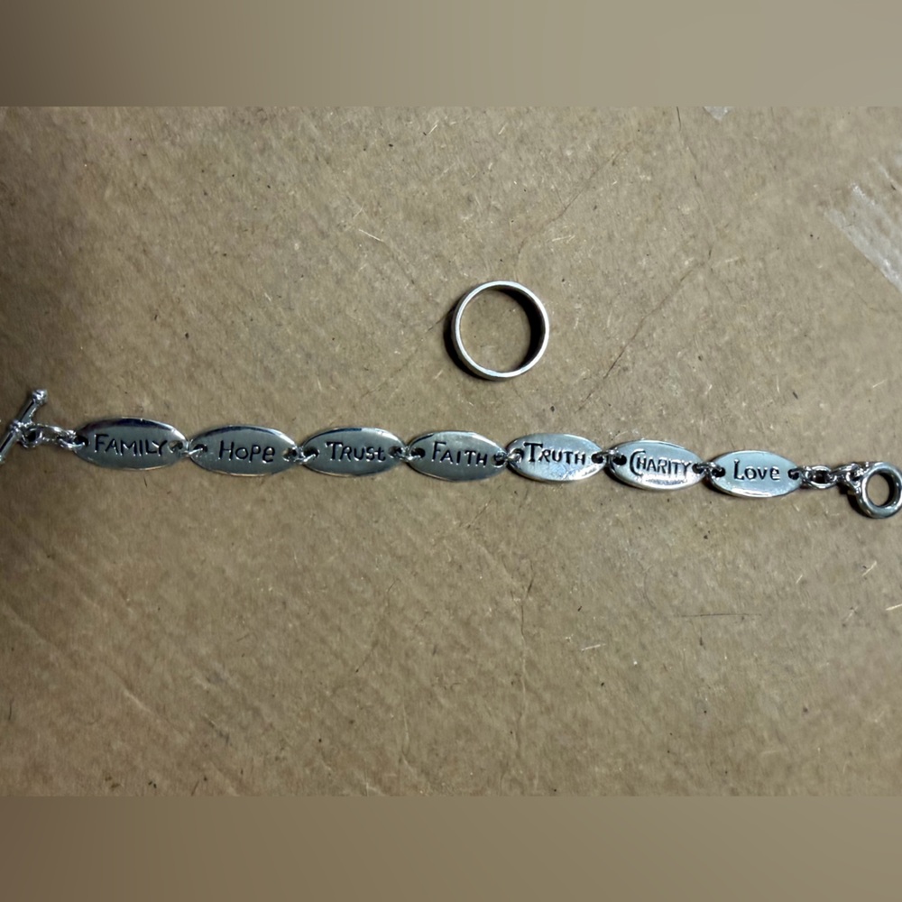 Silver toned Inspo Link Bracelet - Family Hope Trust Faith Truth Charity Love